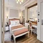 Mirrors Taksim Center Hotel 4*