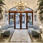 Mirrors Taksim Center Hotel 4*