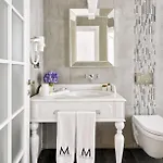 Mirrors Taksim Center 4*