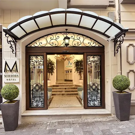 מלון Mirrors Taksim Center 4*