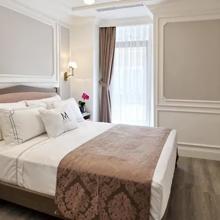 Mirrors Taksim Center 4*