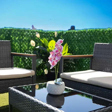 Hotel Mirrors Taksim Center 4*