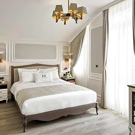 Mirrors Taksim Center 4*