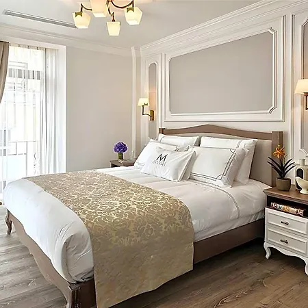 Mirrors Taksim Center 4*