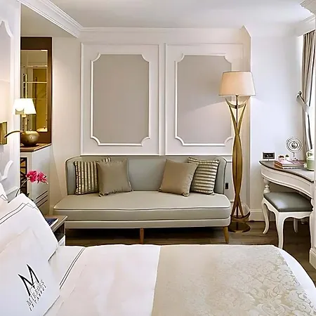 Mirrors Taksim Center 4*