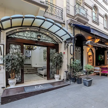 Hotel Mirrors Taksim Center 4*