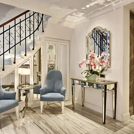 Szálloda Mirrors Taksim Center 4*