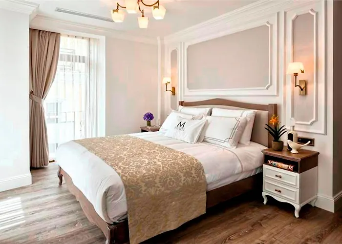 Mirrors Taksim Center Hotel 4*