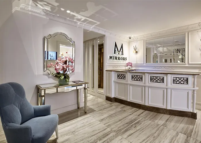 Mirrors Taksim Center 4*