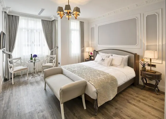 Mirrors Taksim Center Hotel