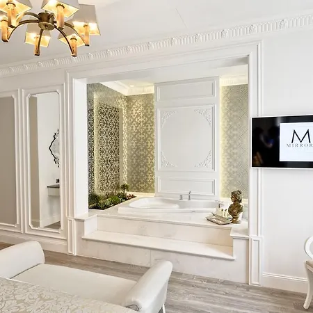 Mirrors Hotel Istanbul