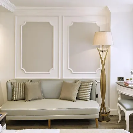 Mirrors Taksim Center Hotel