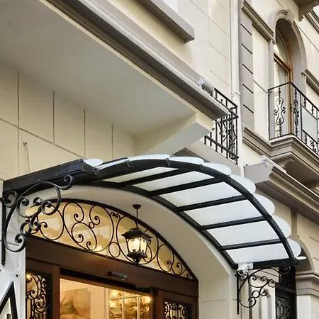 Mirrors Istanbul
